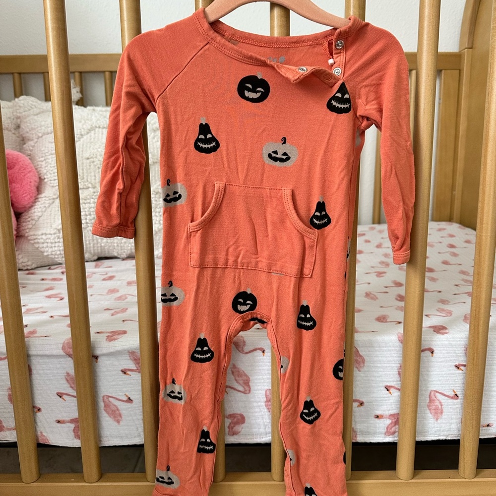 Kyte Baby Orange Pumpkin Print Baby Romper